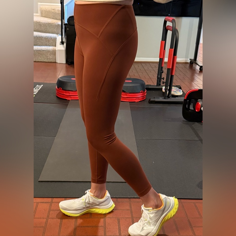 Lululemon mid-rise legging